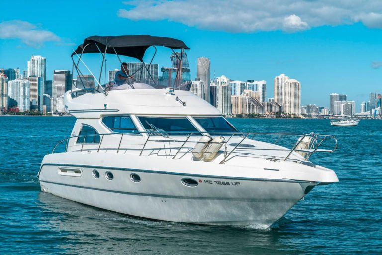 Bohemiq Luma 50 yacht