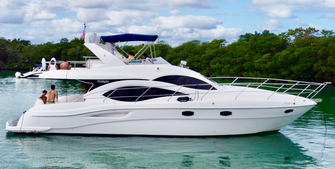 Bohemiq Riviera 55 yacht